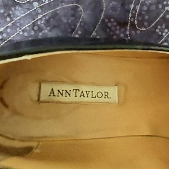 Gently worn Ann Taylor heeled loafers, 7.5 - Picture 7 of 8
